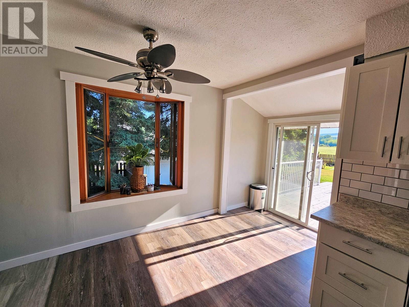 2512 Dominion Avenue, Houston, BC - Indoor Photo Showing Other Room