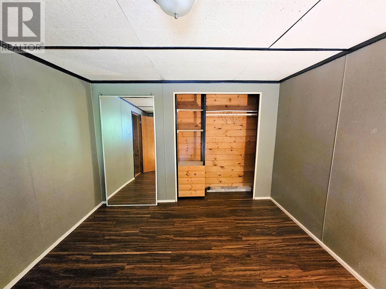 2512 Dominion Avenue, Houston, BC - Indoor Photo Showing Other Room