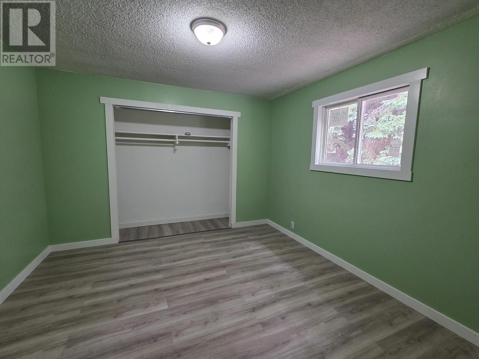 2512 Dominion Avenue, Houston, BC - Indoor Photo Showing Other Room