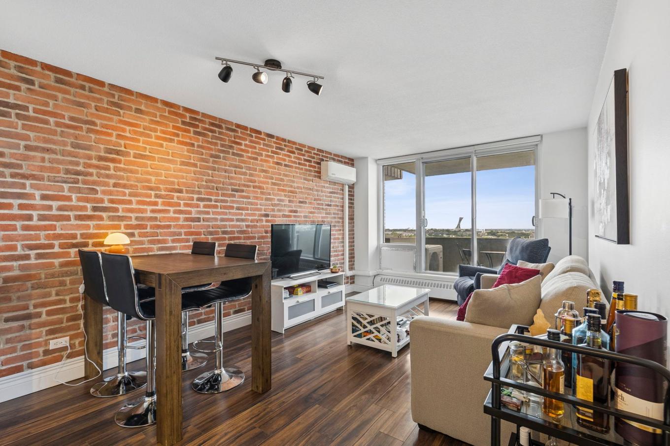 Dining room - 1603-3535 Av. Papineau, Montréal (Le Plateau-Mont-Royal), QC - Indoor Photo Showing Living Room