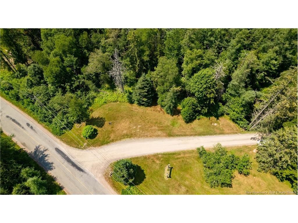 13-13A Utopia Rd, Utopia, NB