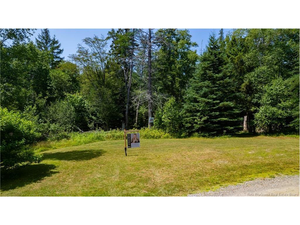 13-13A Utopia Rd, Utopia, NB