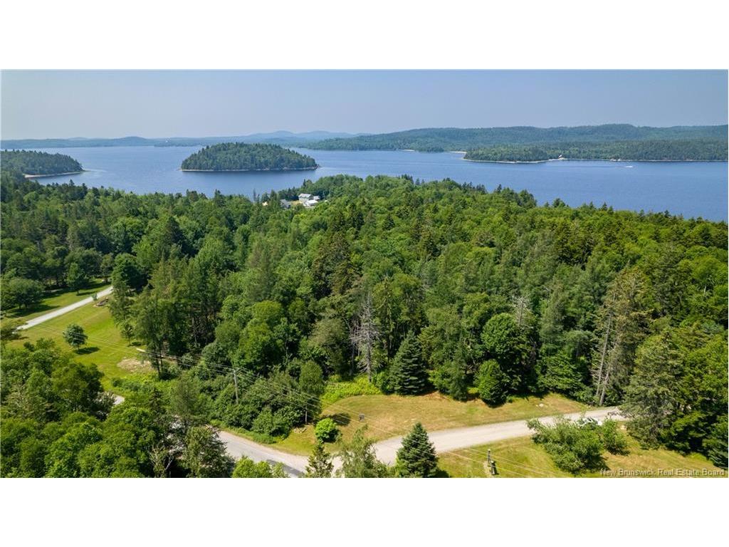 13-13A Utopia Rd, Utopia, NB