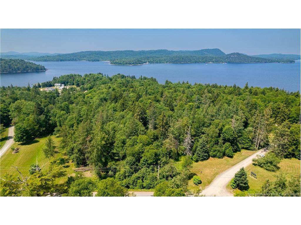 13-13A Utopia Rd, Utopia, NB