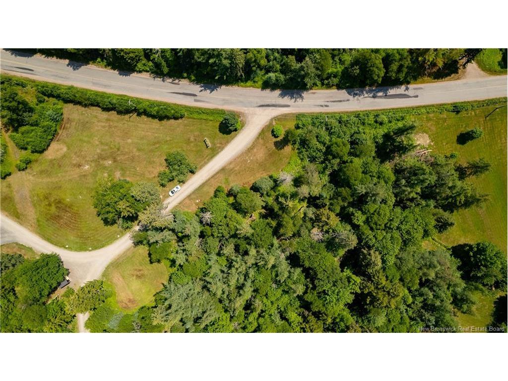 13-13A Utopia Rd, Utopia, NB