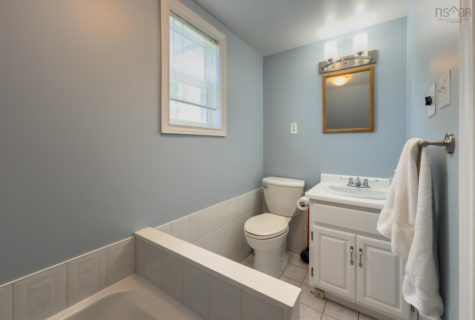 1108 Highway 335, Middle West Pubnico, NS