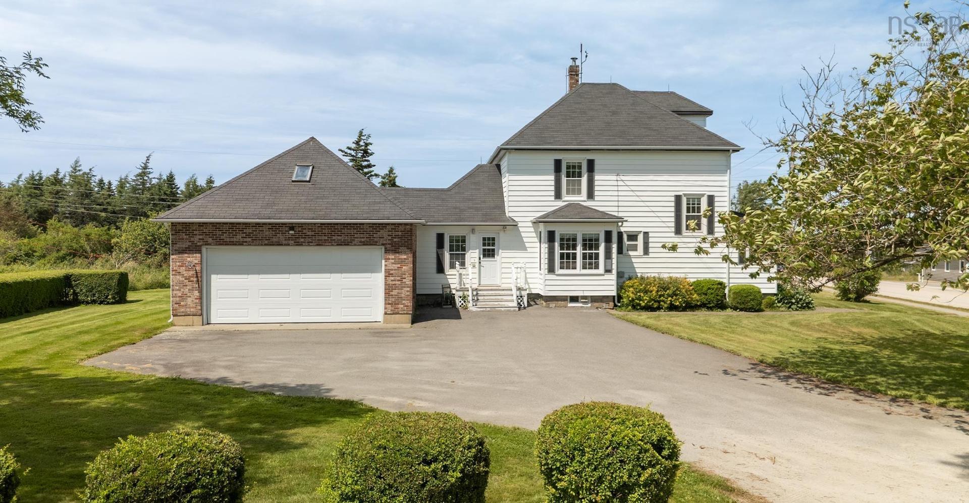 1108 Highway 335, Middle West Pubnico, NS