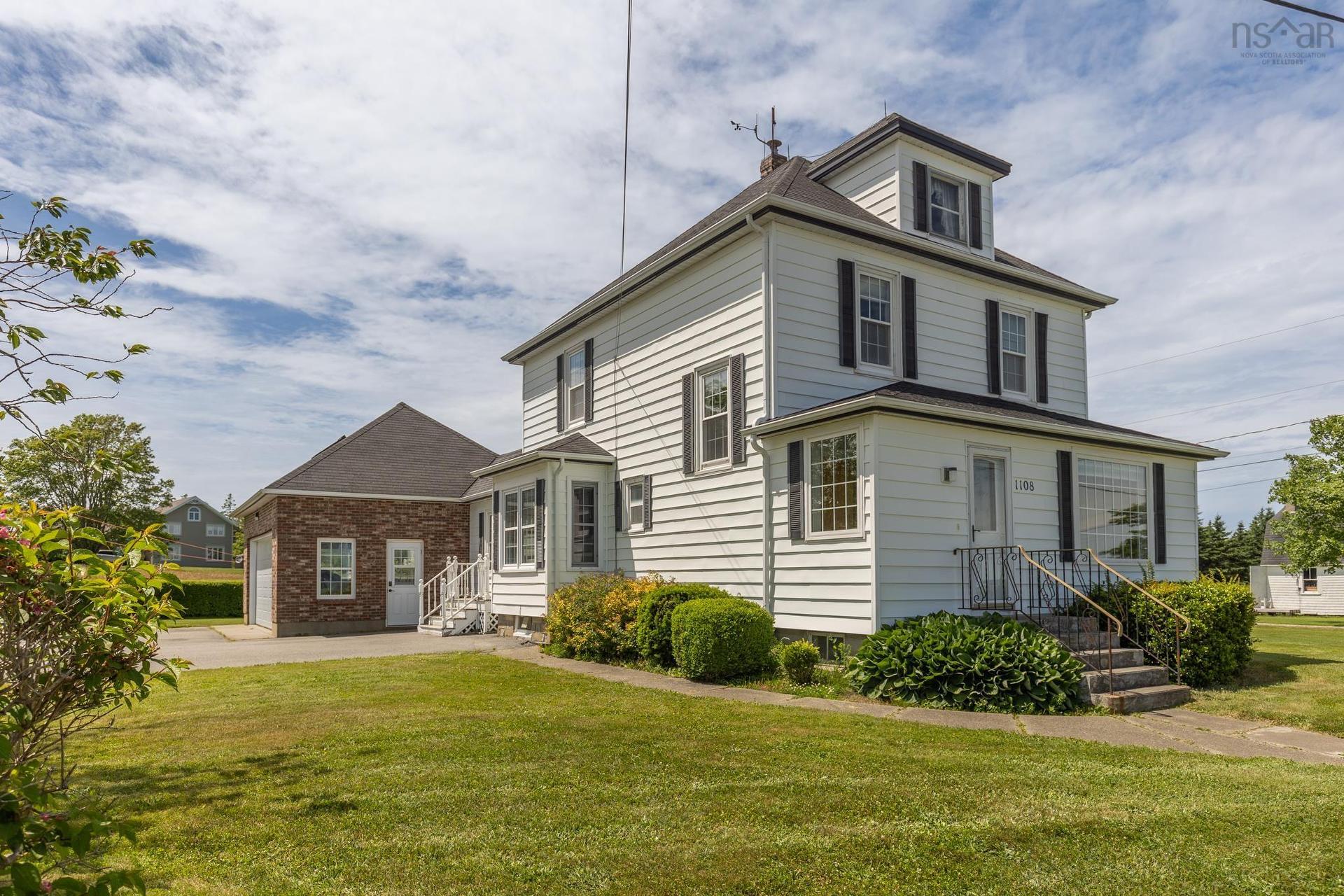 1108 Highway 335, Middle West Pubnico, NS