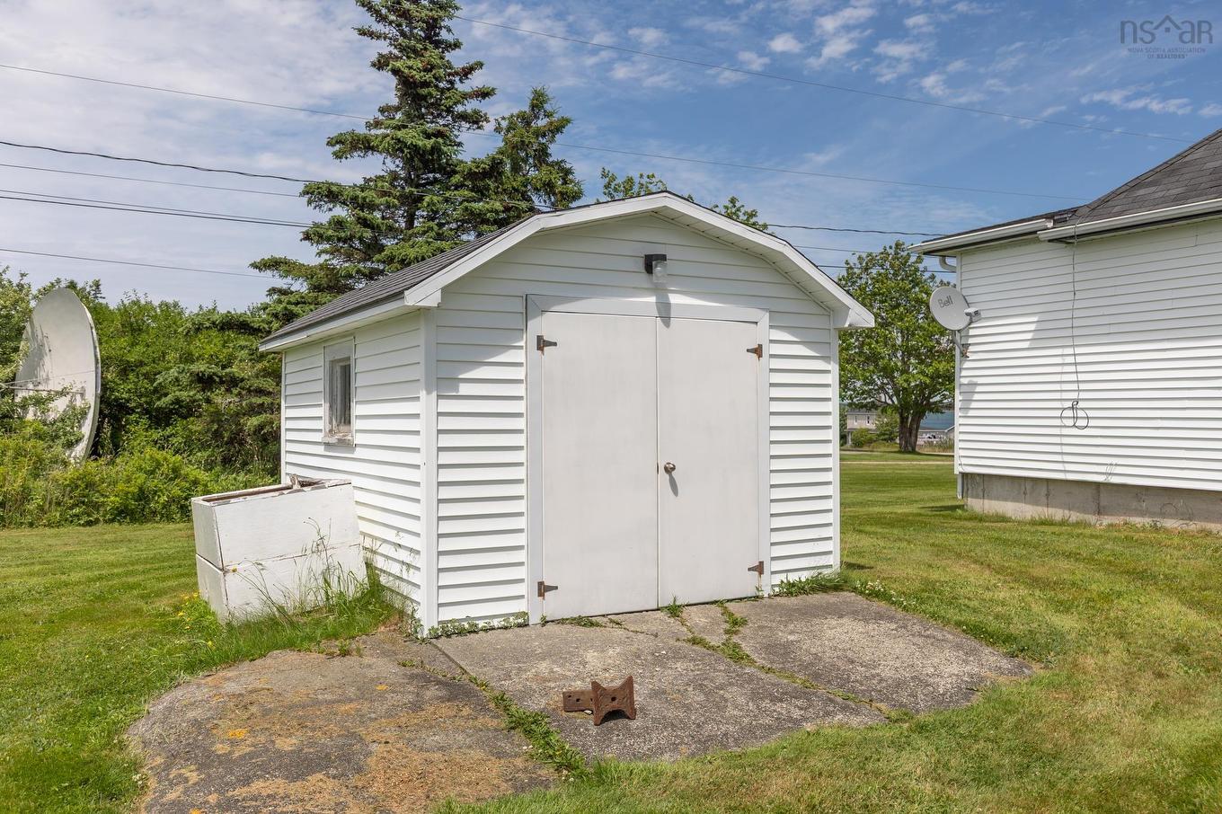 1108 Highway 335, Middle West Pubnico, NS