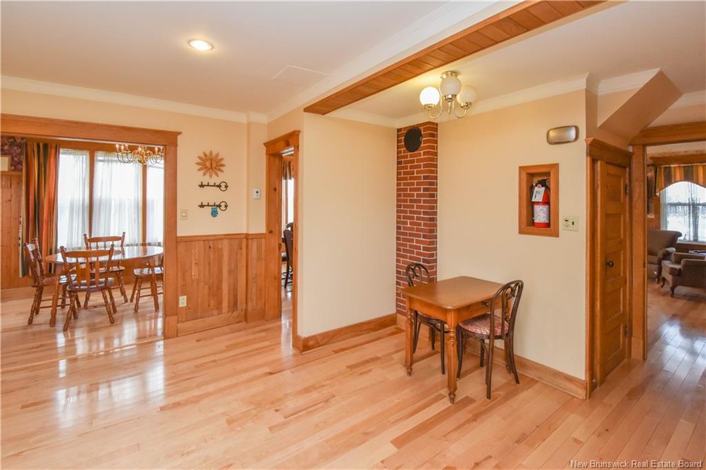 98 Saint-Pierre Ouest Blvd, Caraquet, NB