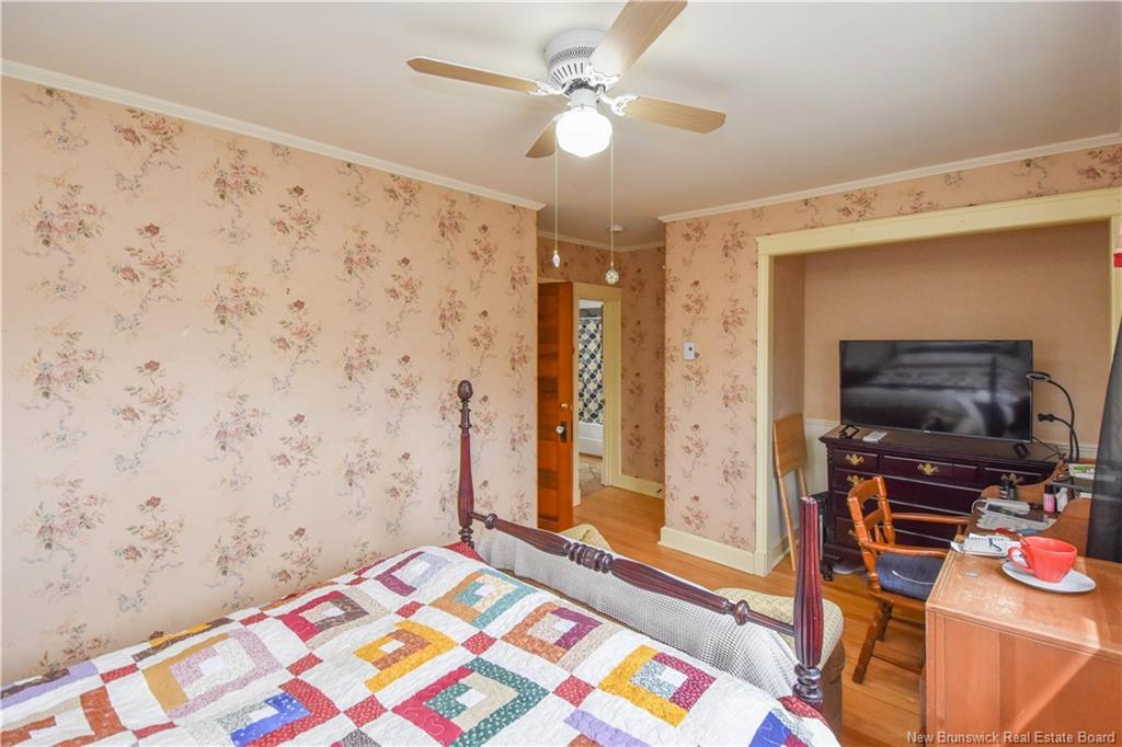 98 Saint-Pierre Ouest Blvd, Caraquet, NB