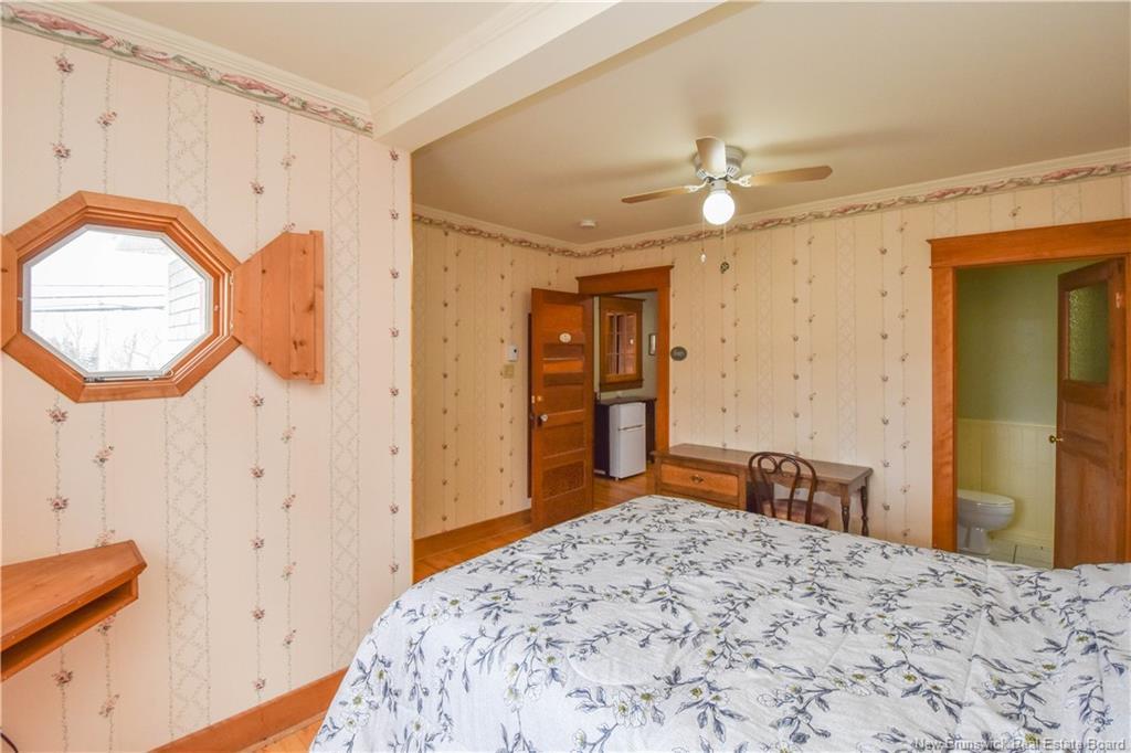 98 Saint-Pierre Ouest Blvd, Caraquet, NB