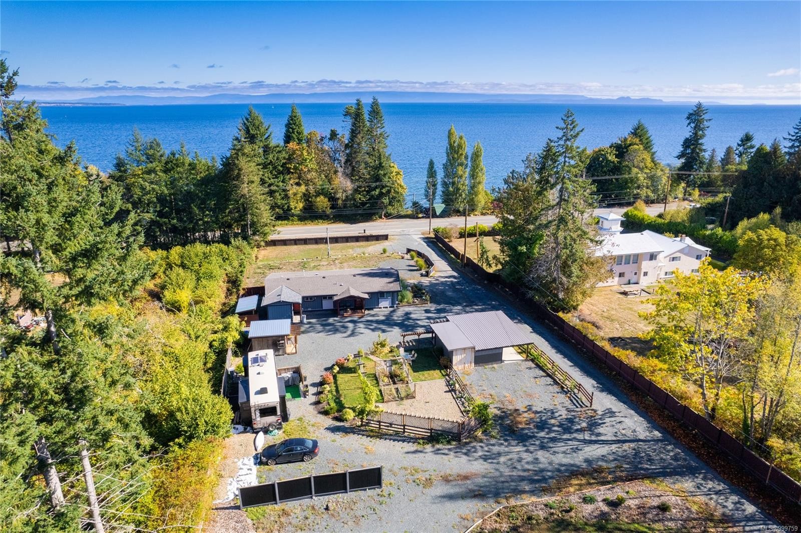 6712 Island Hwy West, Bowser, BC
