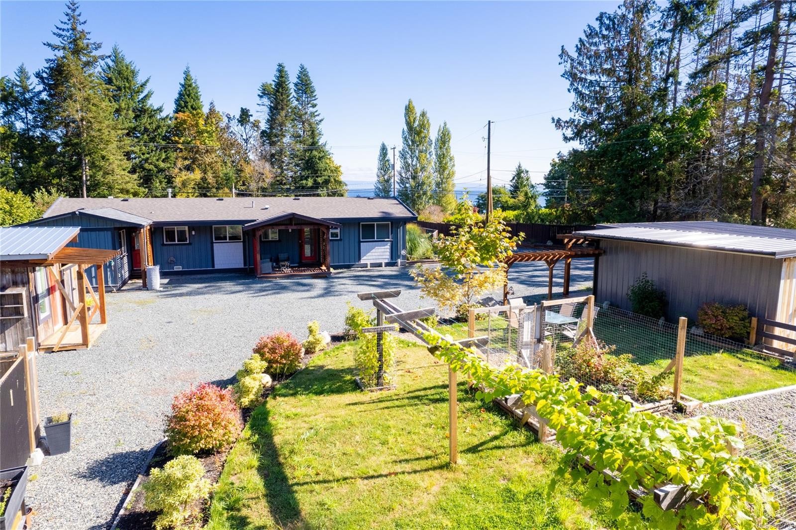 6712 Island Hwy West, Bowser, BC