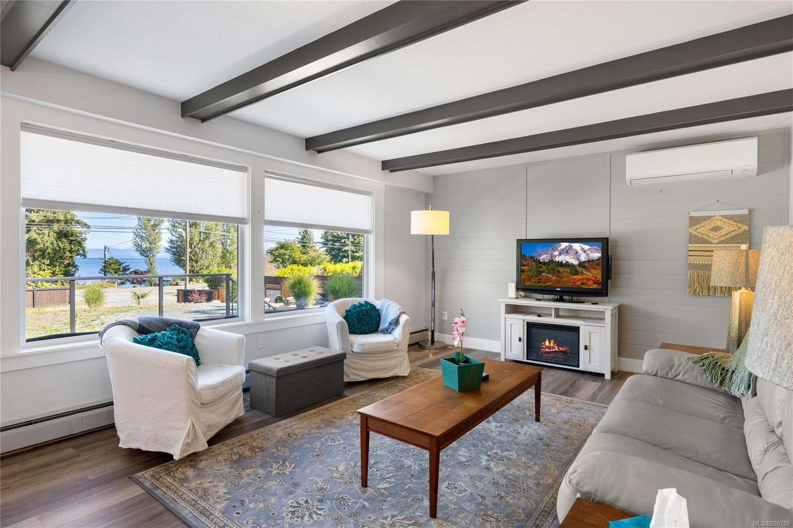 6712 Island Hwy West, Bowser, BC