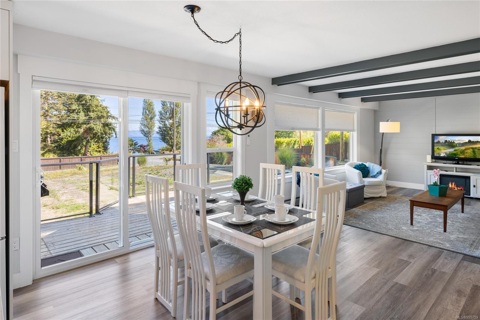 6712 Island Hwy West, Bowser, BC