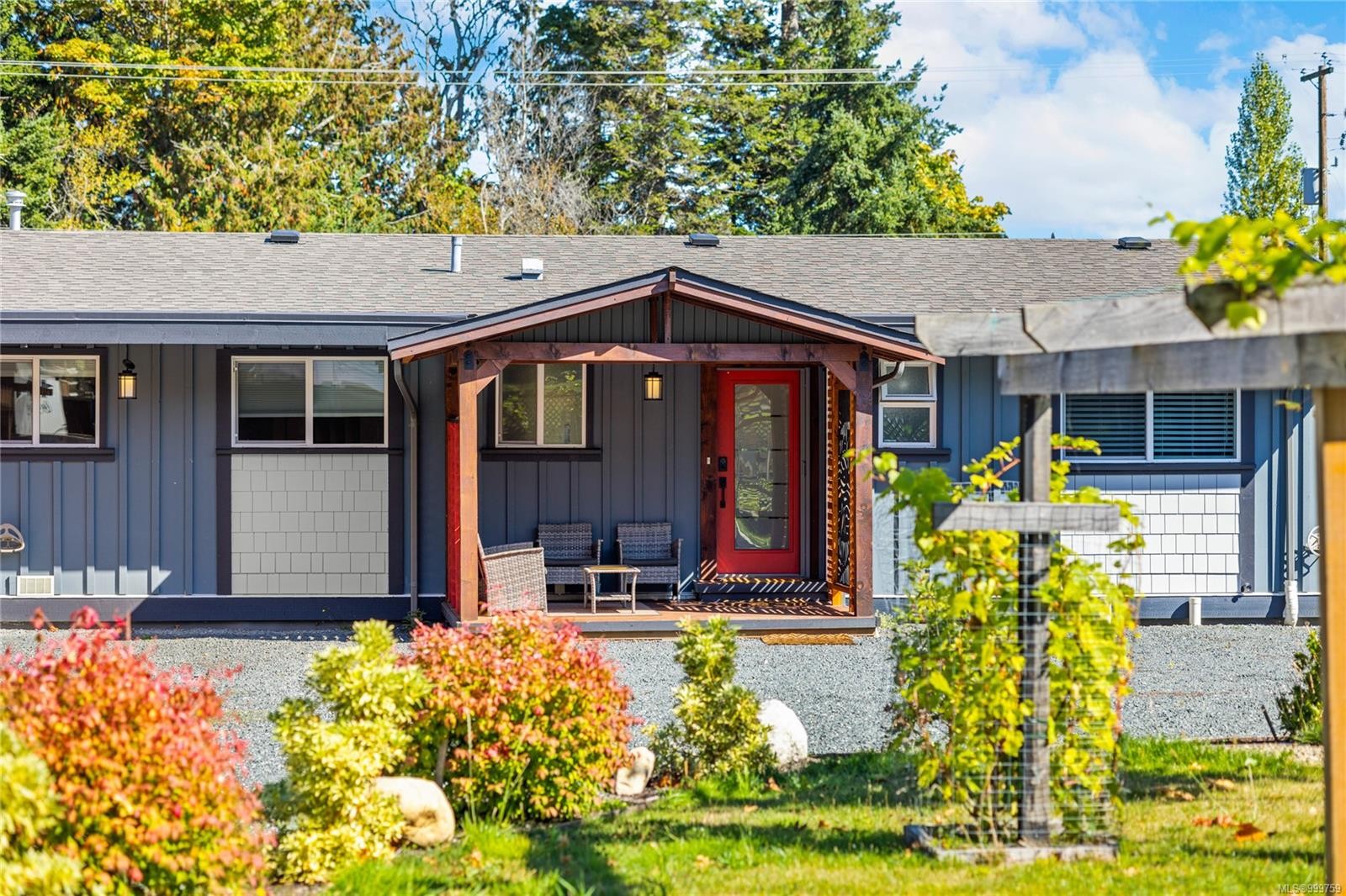 6712 Island Hwy West, Bowser, BC