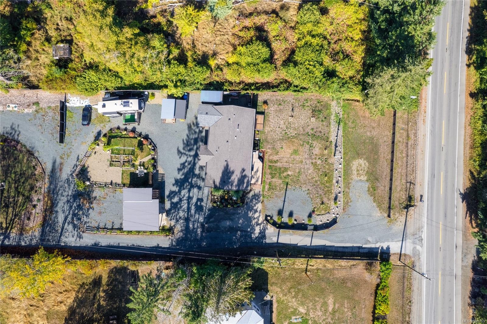 6712 Island Hwy West, Bowser, BC