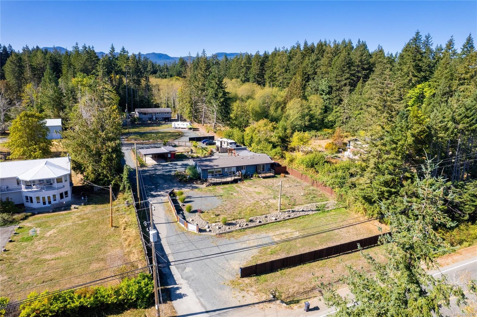 6712 Island Hwy West, Bowser, BC