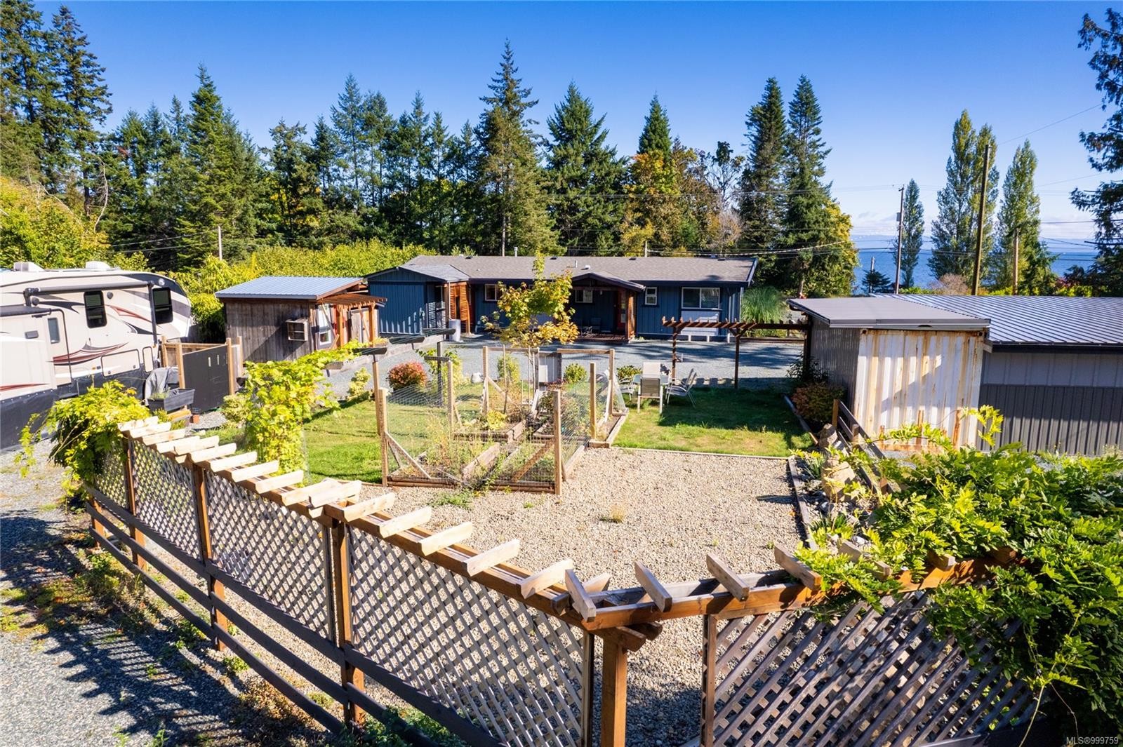 6712 Island Hwy West, Bowser, BC