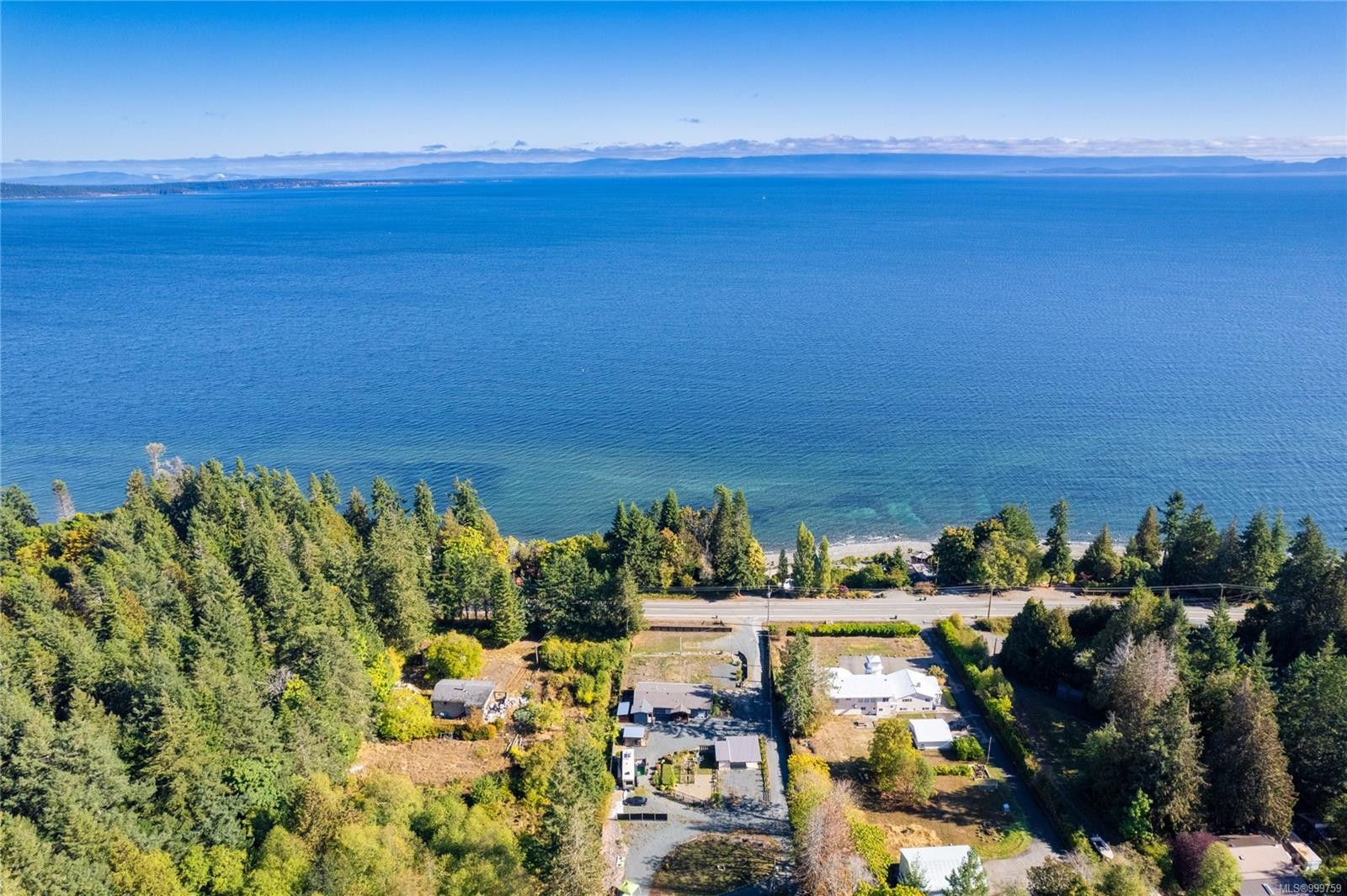 6712 Island Hwy West, Bowser, BC