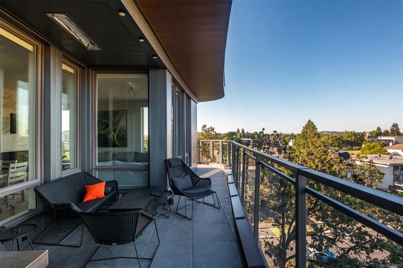 601-1201 Fort St, Victoria, BC - Outdoor With Exterior