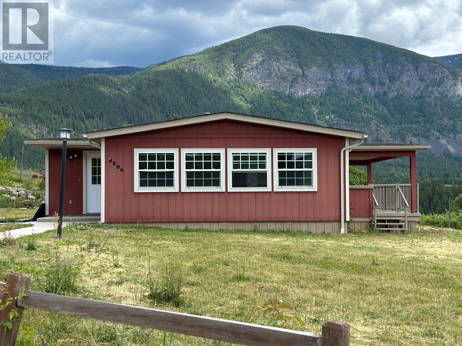 3806 38Th Avenue, Creston, BC