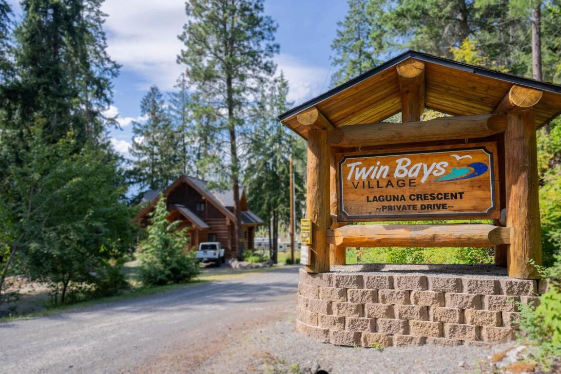 130 Laguna Crescent, Twin Bays, BC - Outdoor