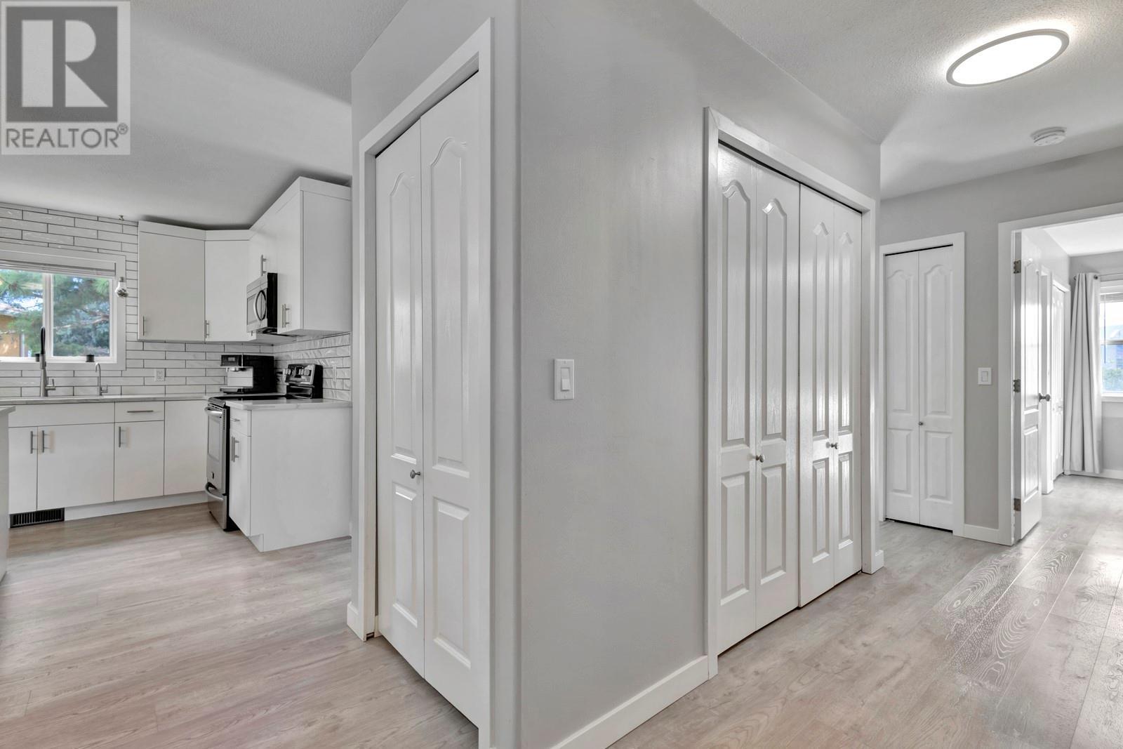 2210 Louie Drive Unit# 6, Westbank, BC - Indoor Photo Showing Kitchen