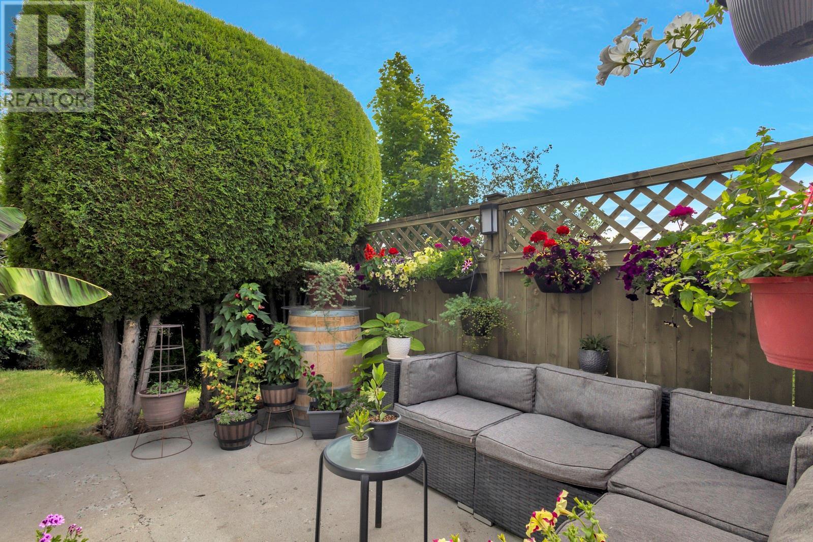 2210 Louie Drive Unit# 6, Westbank, BC - Outdoor