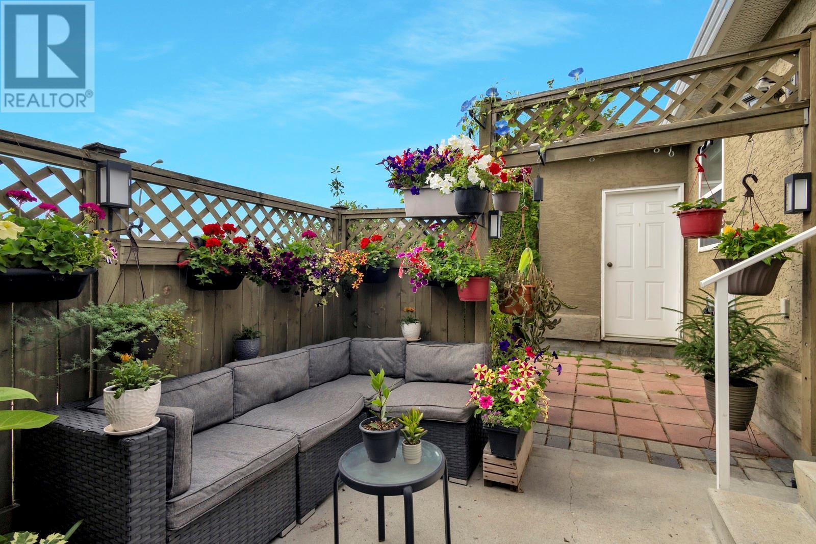 2210 Louie Drive Unit# 6, Westbank, BC - Outdoor