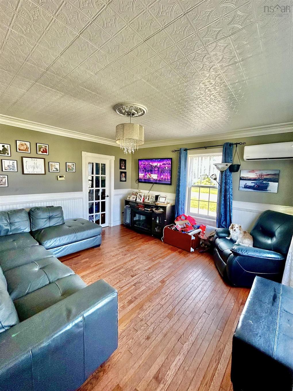 1268 Highway 335, Middle West Pubnico, NS