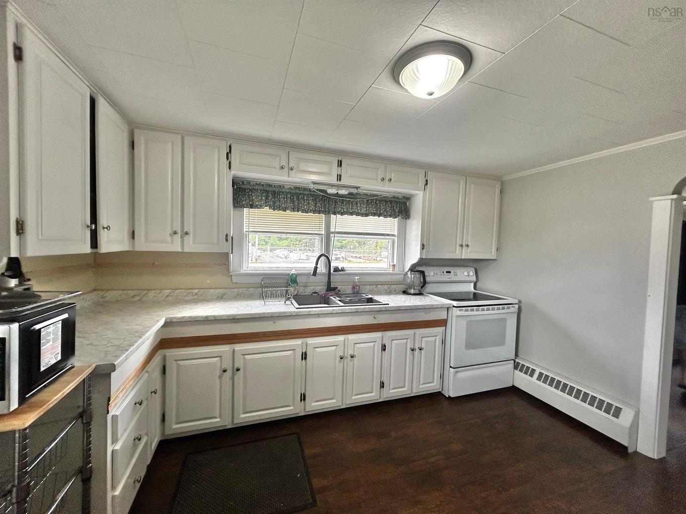 42 Abbotts Harbour Road, Middle West Pubnico, NS