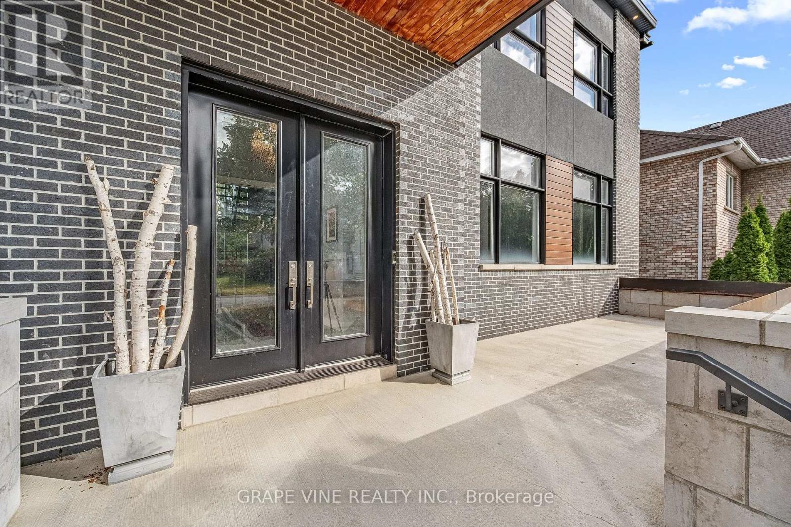 315 Crestview Road, Ottawa, ON - Outdoor