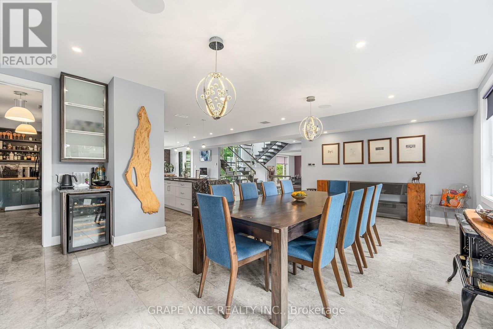 315 Crestview Road, Ottawa, ON - Indoor Photo Showing Dining Room