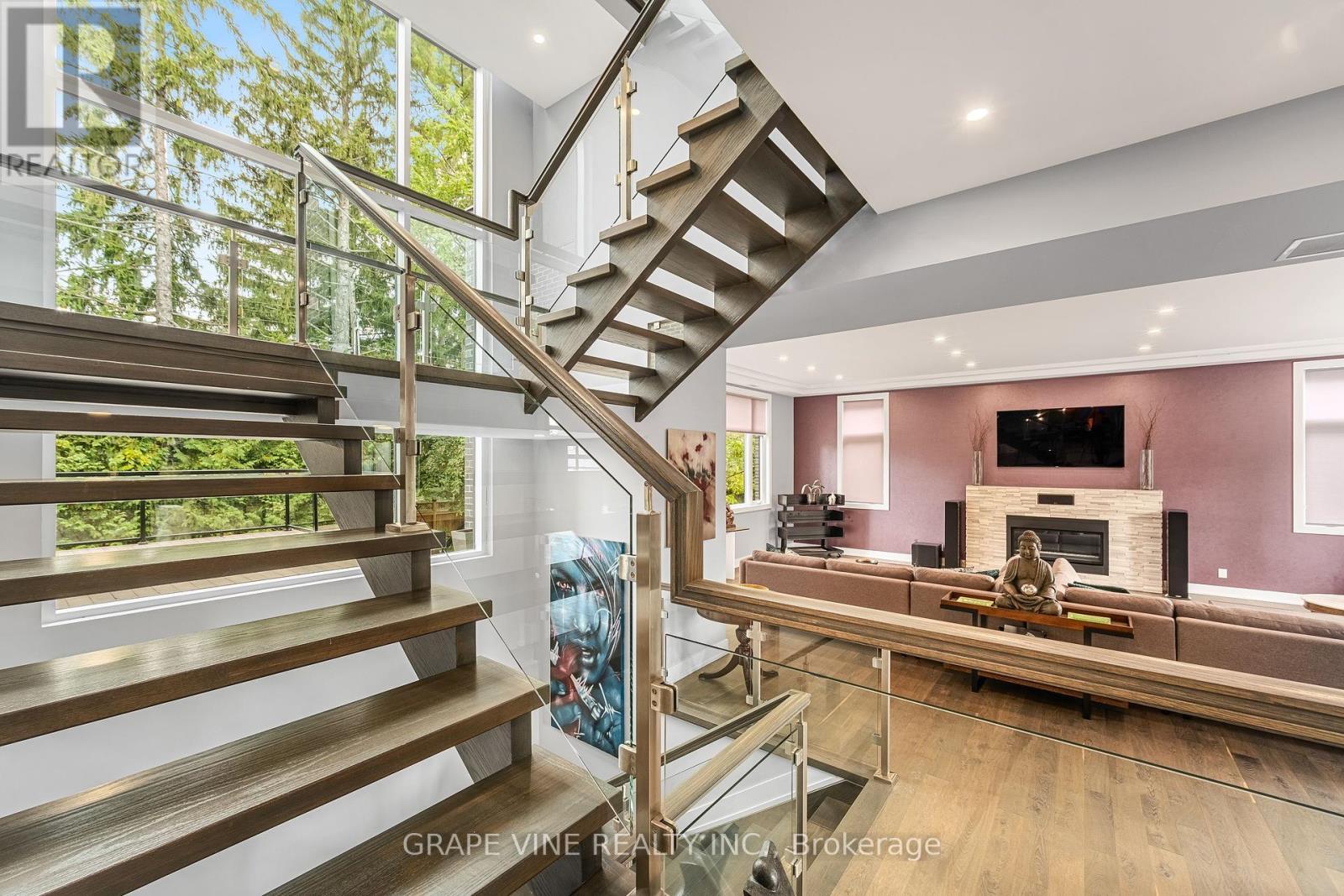 315 Crestview Road, Ottawa, ON - Indoor Photo Showing Other Room