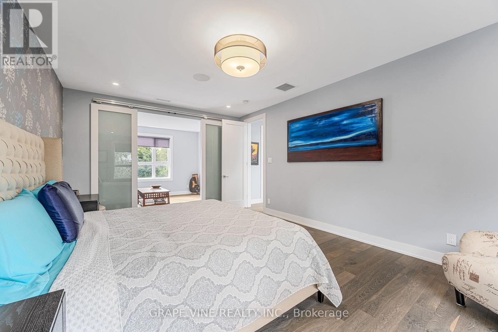 315 Crestview Road, Ottawa, ON - Indoor Photo Showing Bedroom