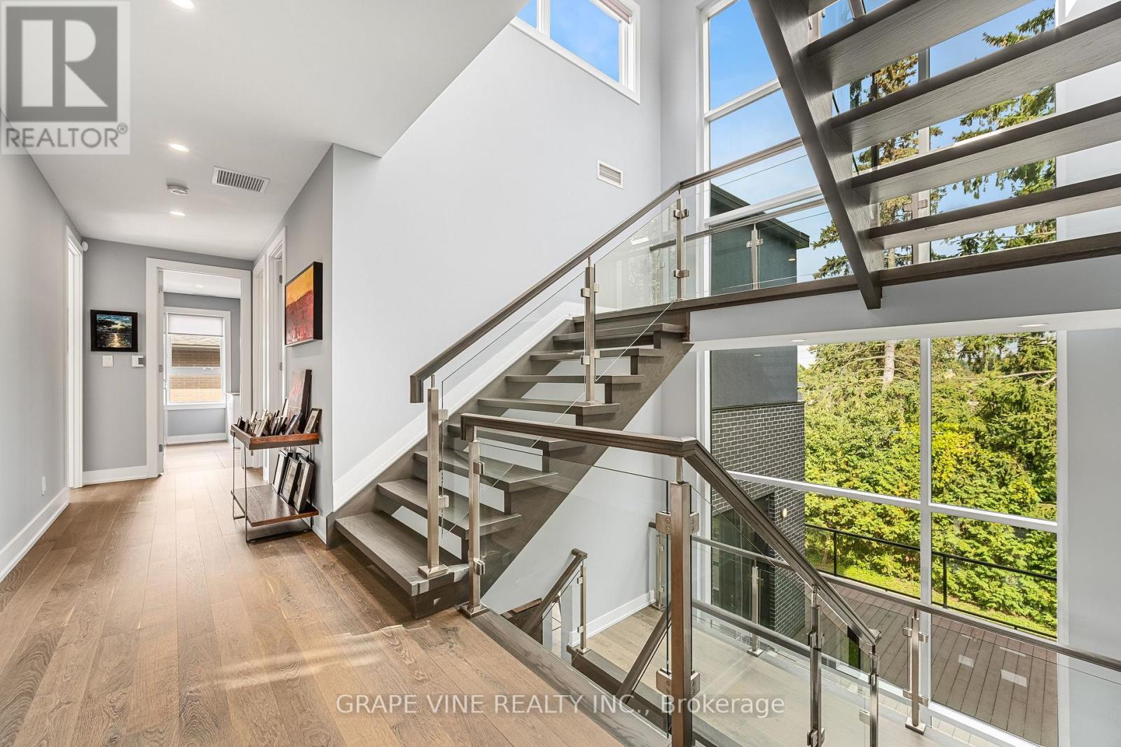 315 Crestview Road, Ottawa, ON - Indoor Photo Showing Other Room