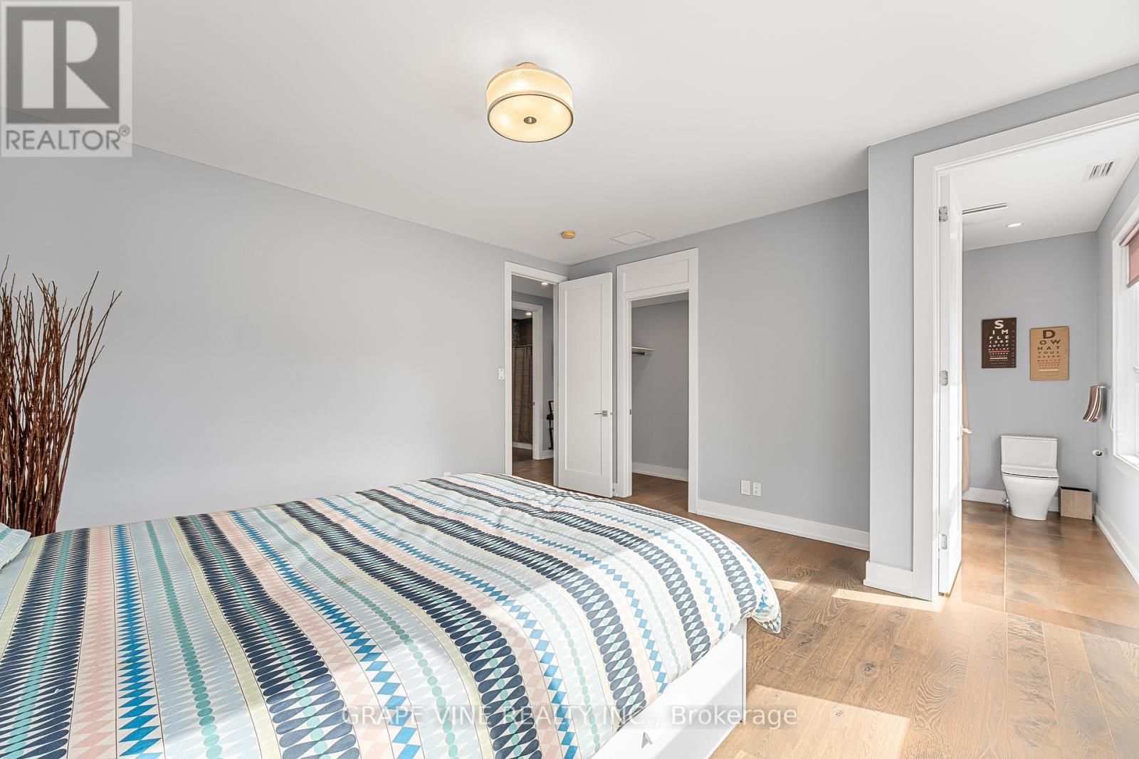 315 Crestview Road, Ottawa, ON - Indoor Photo Showing Bedroom