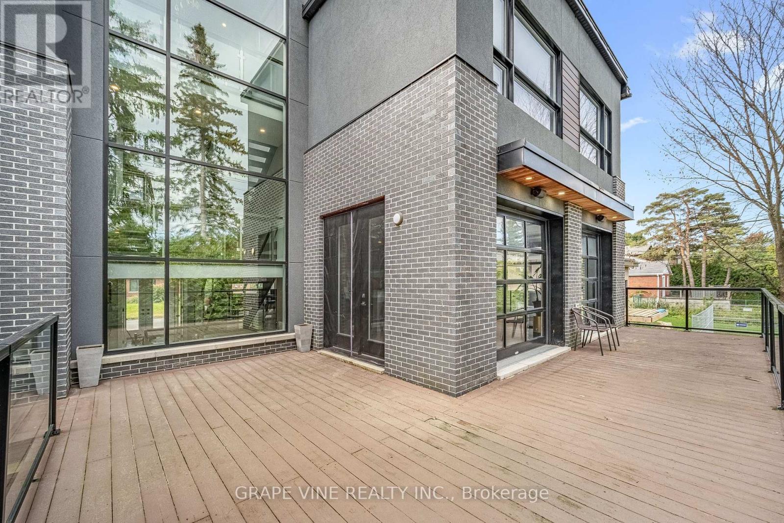 315 Crestview Road, Ottawa, ON - Outdoor With Exterior