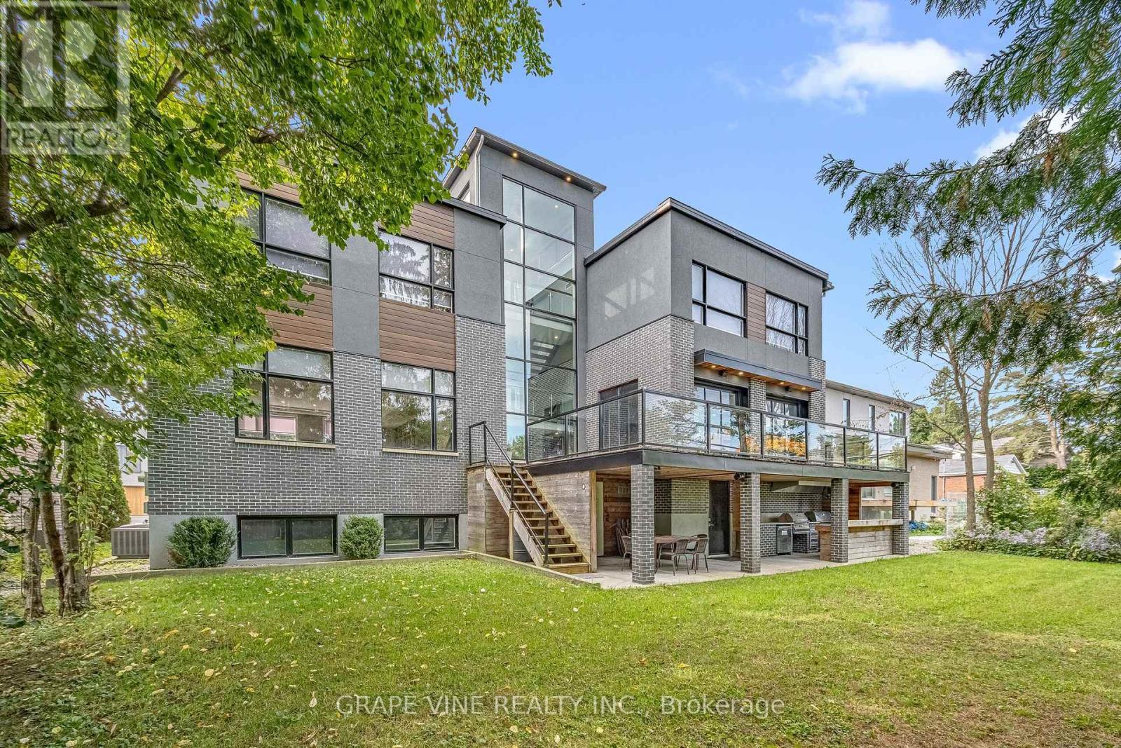 315 Crestview Road, Ottawa, ON - Outdoor