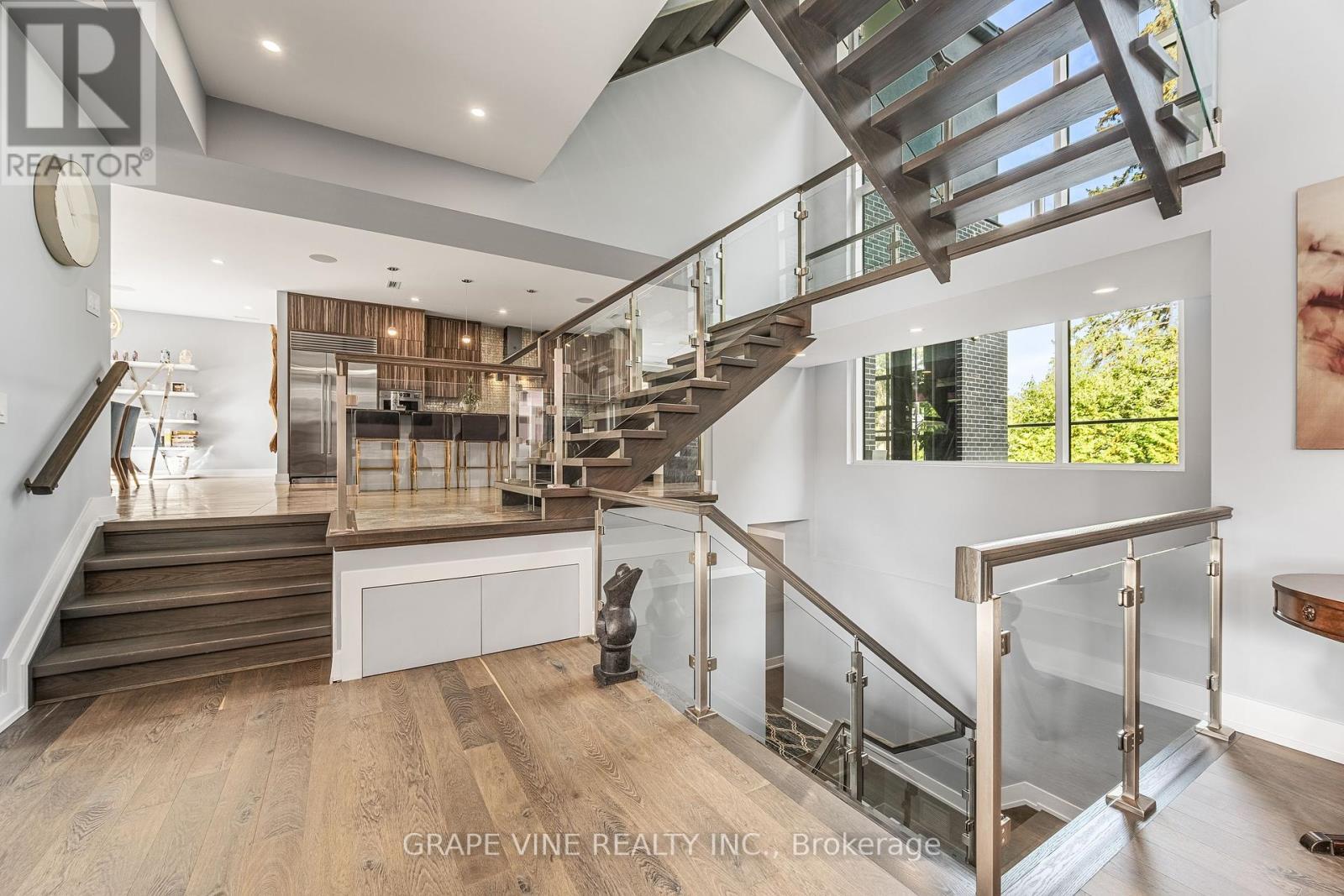 315 Crestview Road, Ottawa, ON - Indoor Photo Showing Other Room