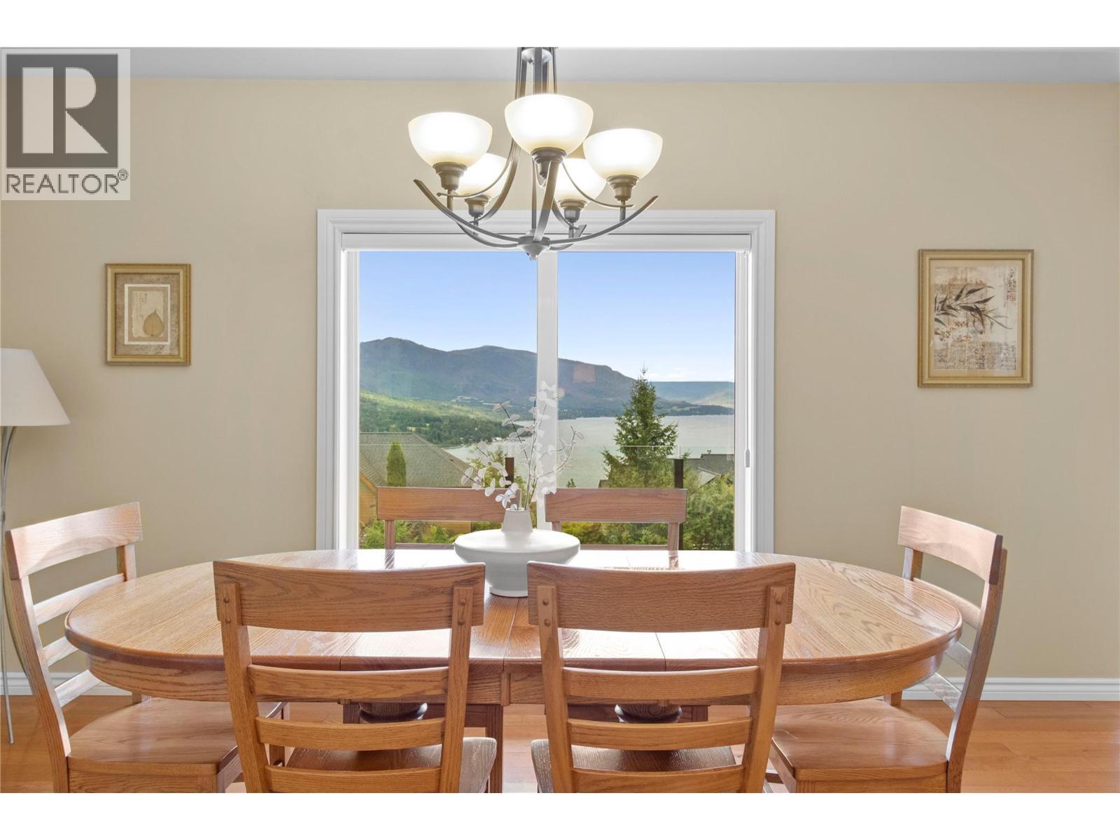 3659 Mcbride Road, Blind Bay, BC - Indoor Photo Showing Dining Room