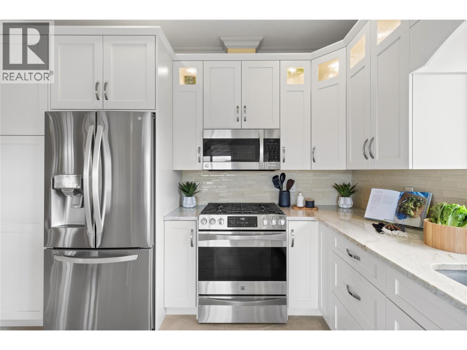 3659 Mcbride Road, Blind Bay, BC - Indoor Photo Showing Kitchen