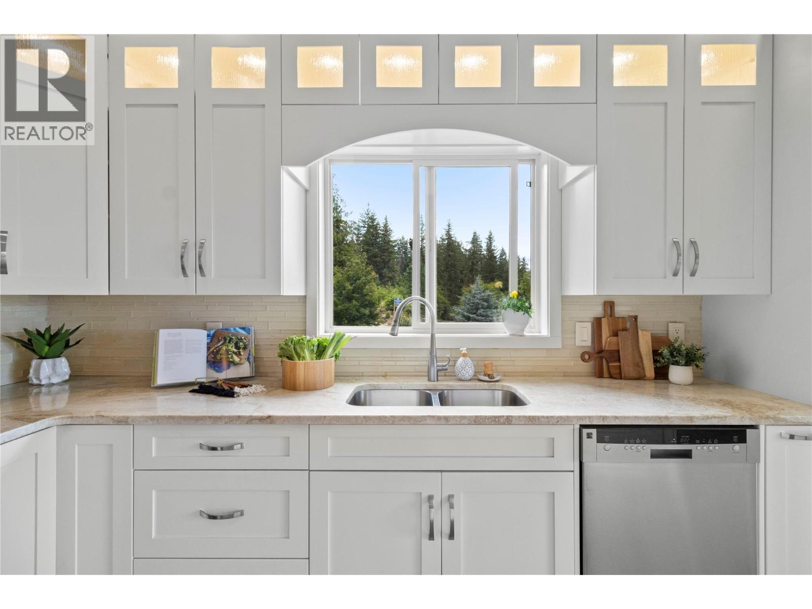 3659 Mcbride Road, Blind Bay, BC - Indoor Photo Showing Kitchen With Double Sink