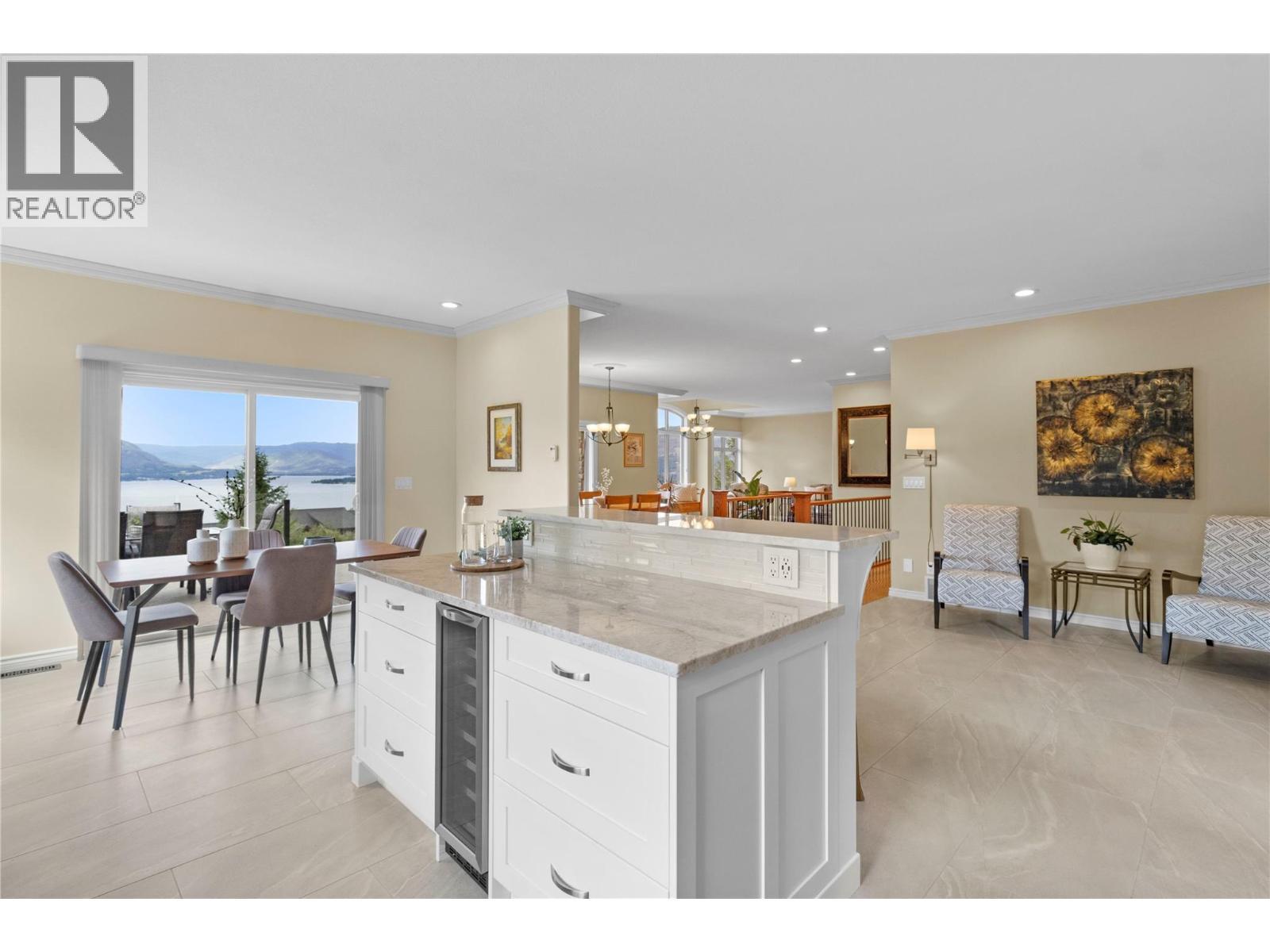 3659 Mcbride Road, Blind Bay, BC - Indoor