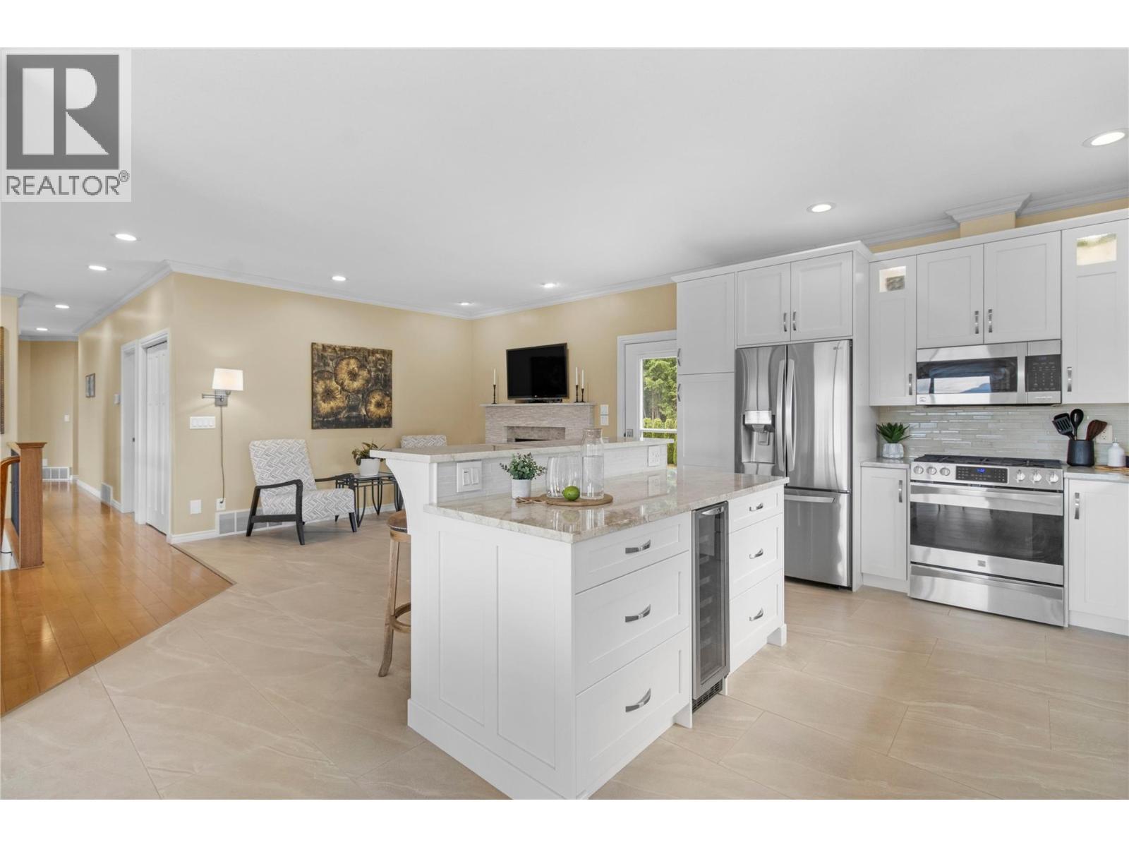3659 Mcbride Road, Blind Bay, BC - Indoor Photo Showing Kitchen With Upgraded Kitchen