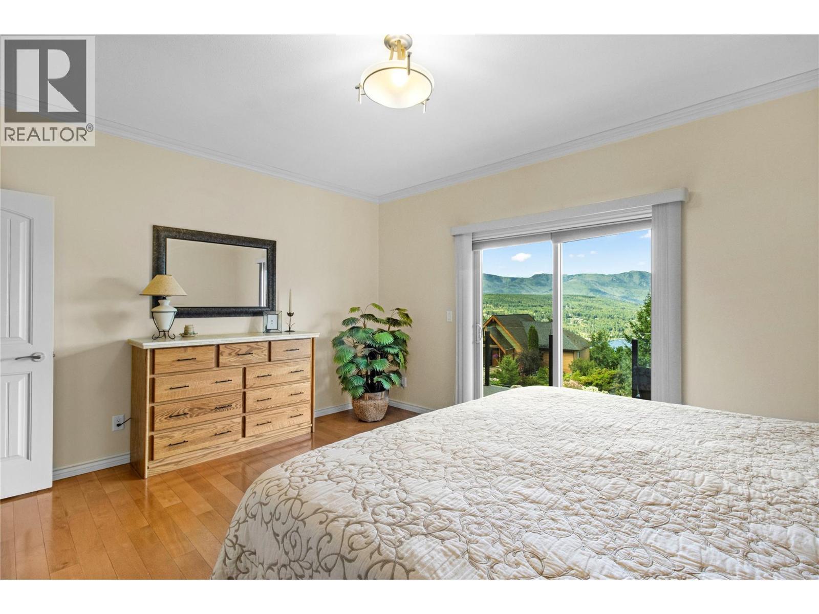 3659 Mcbride Road, Blind Bay, BC - Indoor Photo Showing Bedroom