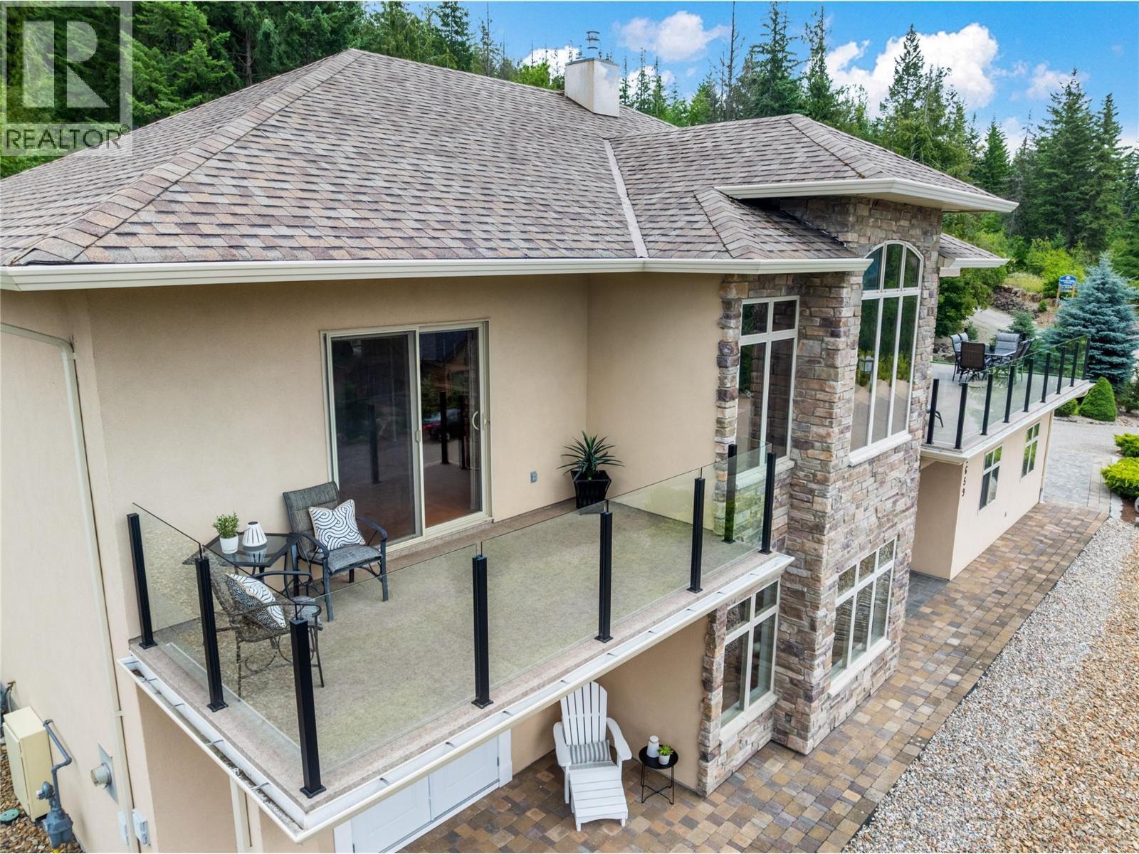 3659 Mcbride Road, Blind Bay, BC - Outdoor