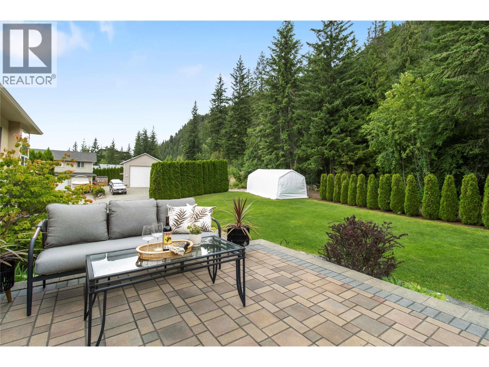 3659 Mcbride Road, Blind Bay, BC - Outdoor